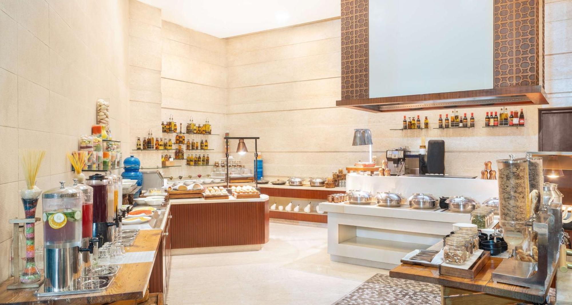 Radisson Gurugram Sohna Road City Center Gurgaon Ngoại thất bức ảnh