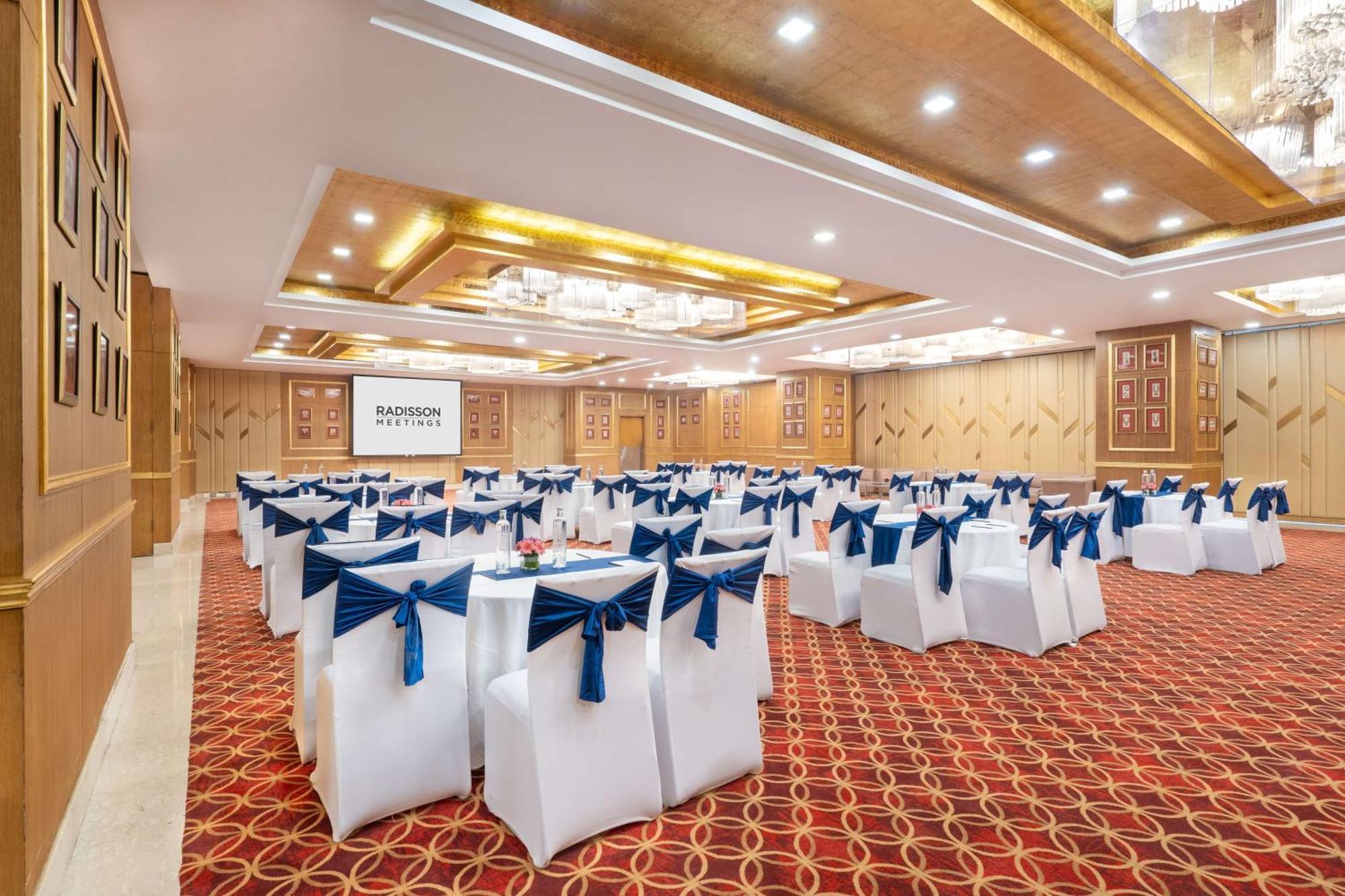 Radisson Gurugram Sohna Road City Center Gurgaon Ngoại thất bức ảnh